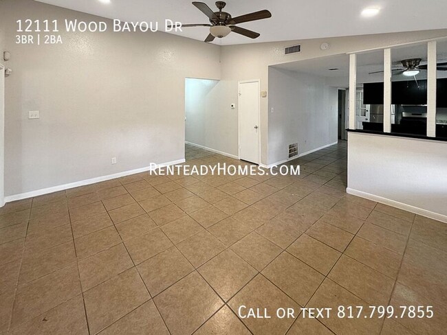 Building Photo - 12111 Wood Bayou Dr