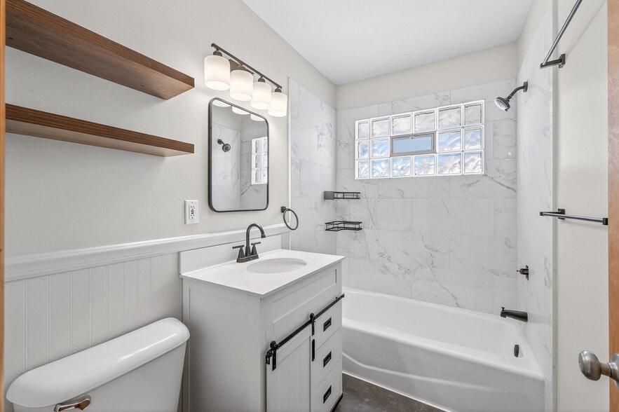 Stylish Bathroom - 1810 Ulysses St NE