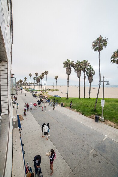 Building Photo - 8 Brooks Ave