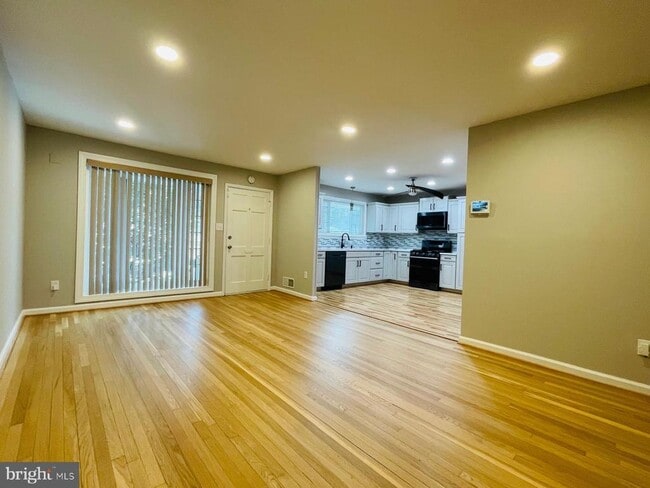 Building Photo - 3123 28th Pkwy