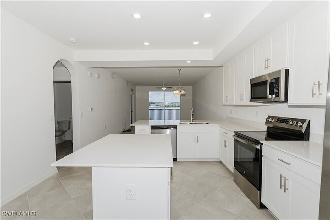 Primary Photo - 5583 Double Eagle Cir