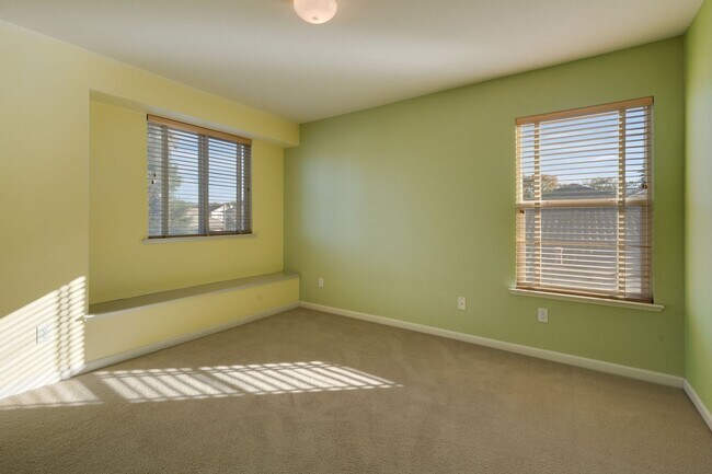 Building Photo - 9538 Fox Wind Ct