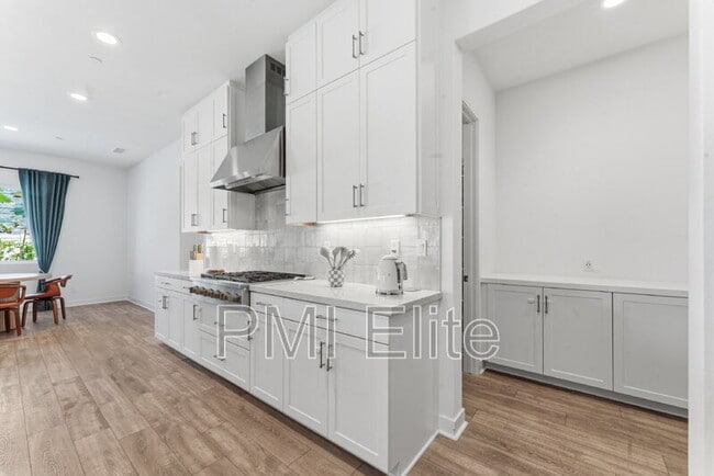 Building Photo - 28657 Windbreak Tr