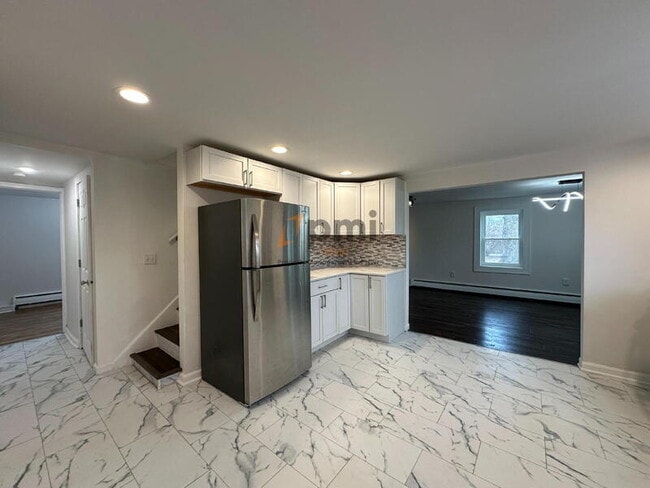 Building Photo - 7457 Clay St