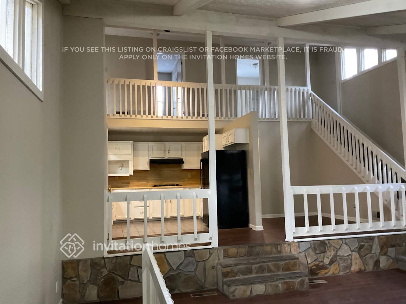 Building Photo - 4745 N View Rd NW