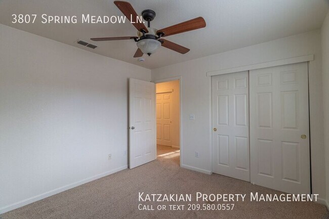 Building Photo - 3807 Spring Meadow Ln