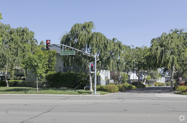 Building Photo - Remington Grove