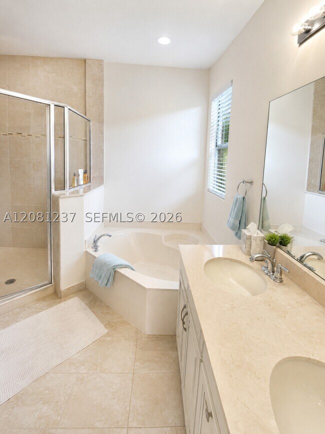Building Photo - 103 Gramercy Square Dr