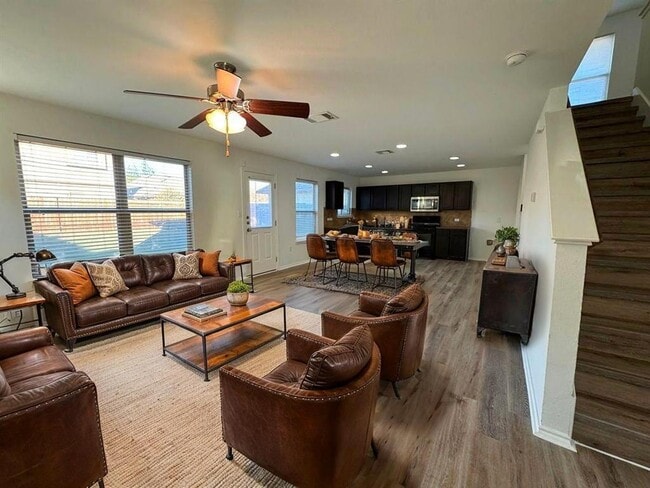 Building Photo - 15206 Walcott Dr