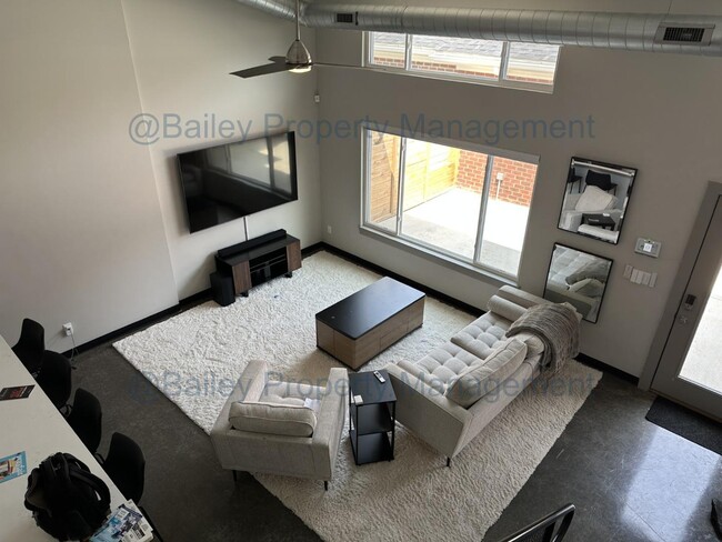 Building Photo - 3814 Jett Ln