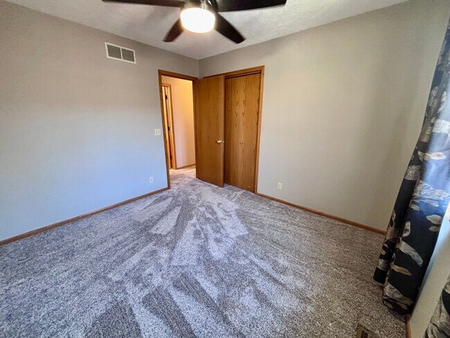 Building Photo - 16306 Lafayette Ave