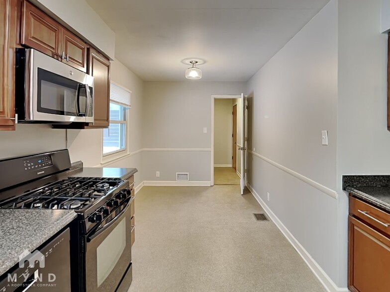 Building Photo - 4221 Evansdale Rd