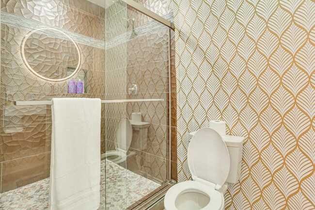 Building Photo - 2045 Weston Rd