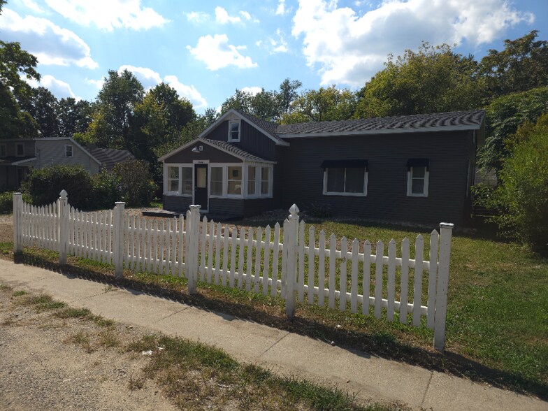 Building Photo - 14644 Kellogg School Rd