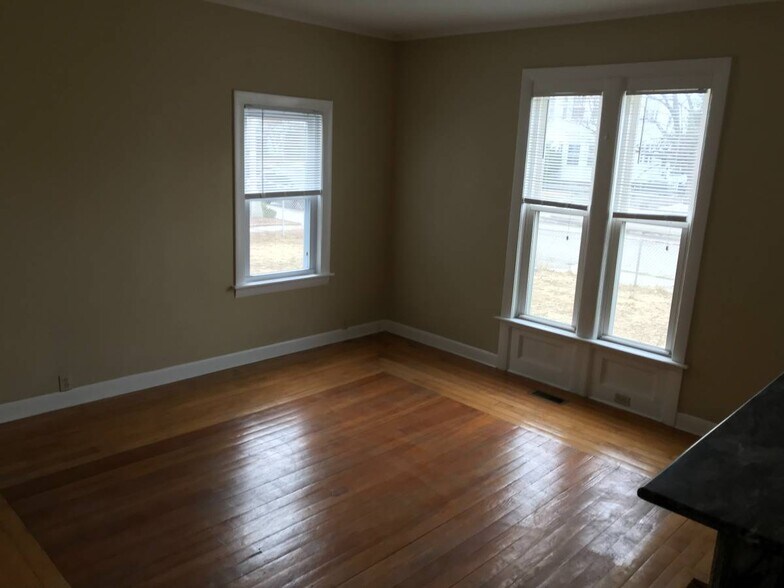 living room - 395 Maple St
