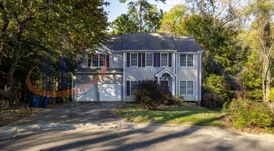 Building Photo - 15 Woodcliff Cir