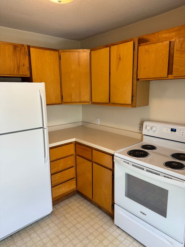 Building Photo - kb1820