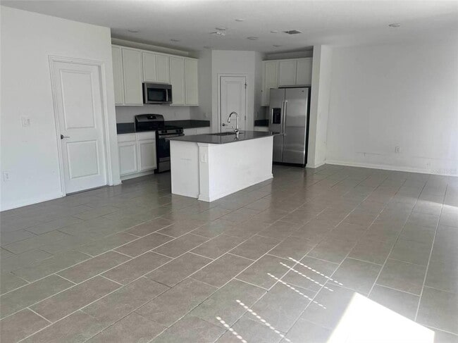 Building Photo - 5554 Braken Fern Wy