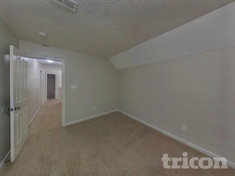 Building Photo - 3323 Mazen Ct