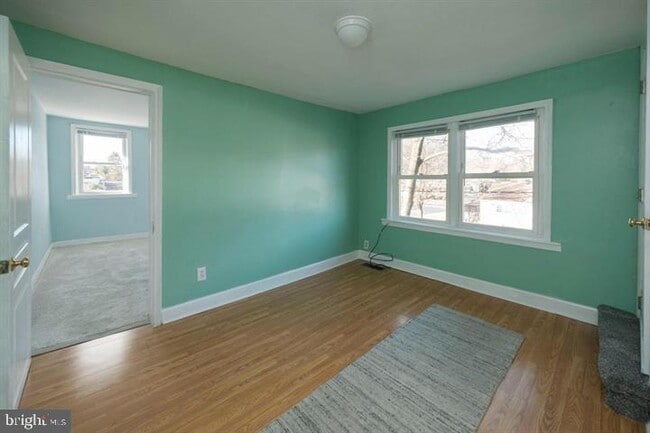 Building Photo - 607 West Lawn Ave