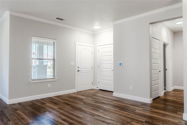 Building Photo - 240 Washington St