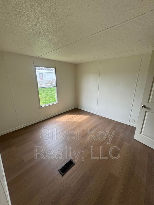 Building Photo - 3631-3637 Sweetwater Vonore Road