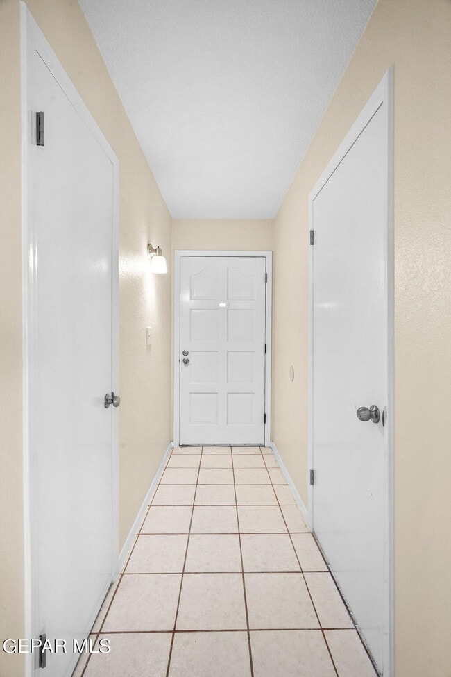 Building Photo - 5640 Van Horn Dr