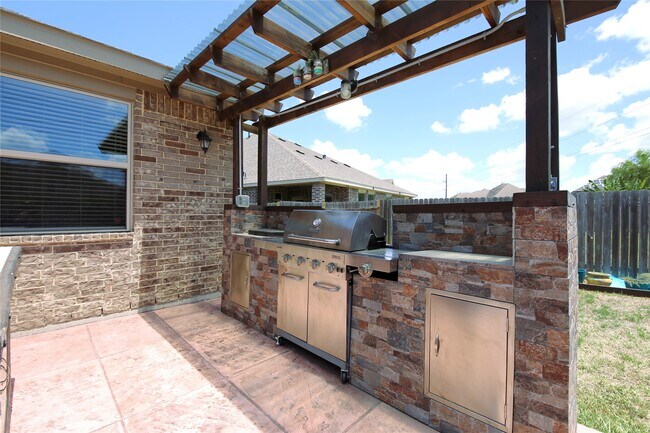 Building Photo - 26339 Landover Hills Ln