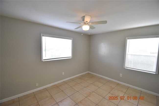 Building Photo - 818 49th Ave N