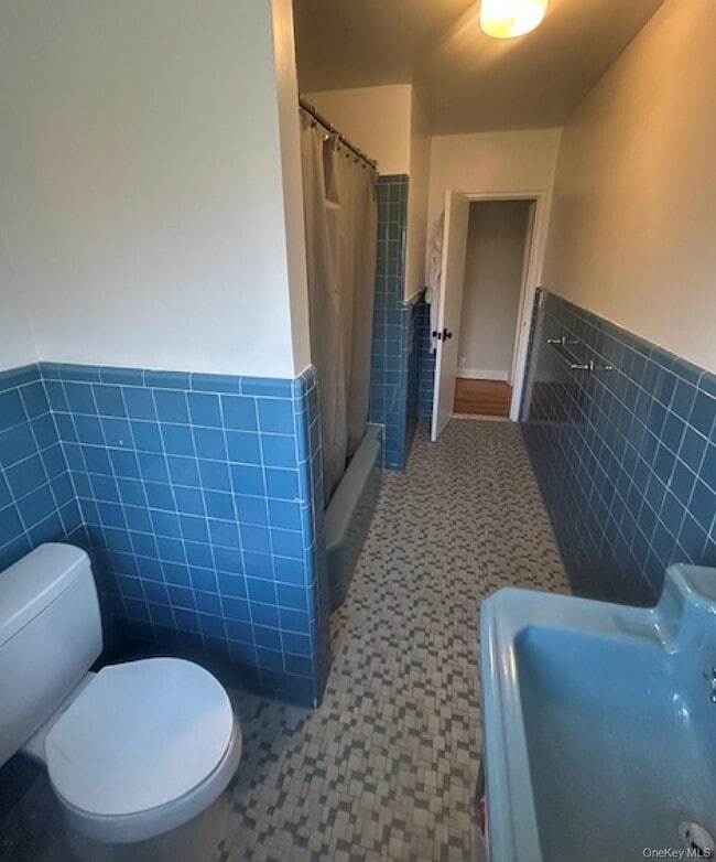 Building Photo - 71 Standish Ave