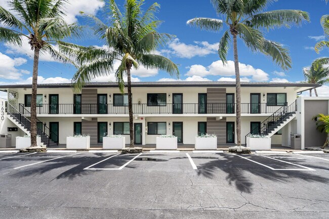 Building Photo - 1634 SW 4th Ave