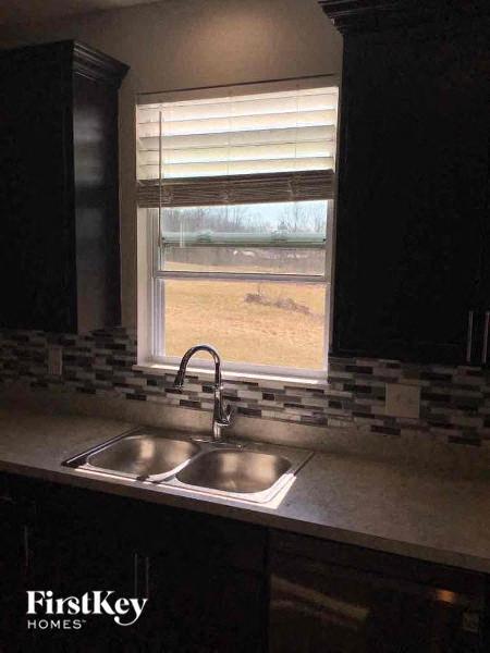 Building Photo - 1727 Declaration Dr W