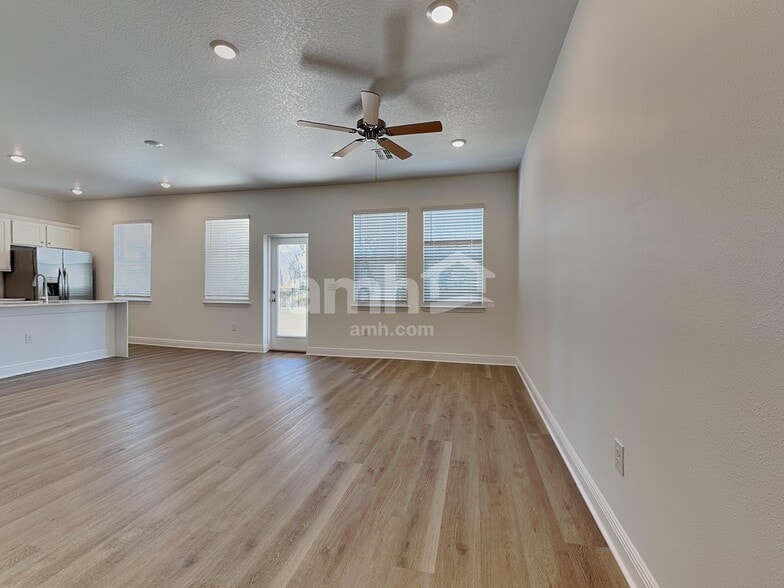 Building Photo - 6735 Atlantic Bch Ave