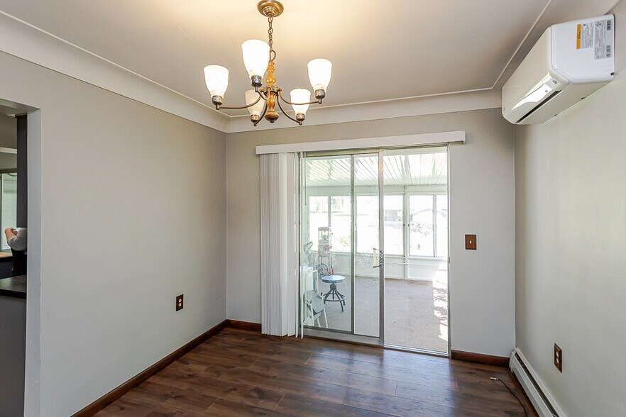 Building Photo - 6125 Seaman Rd