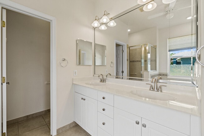 Building Photo - 4085 Crooked Mile Rd