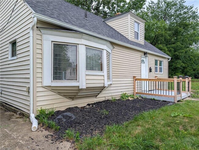 Building Photo - A Fresh Start on a Quiet Street – Everything new for you plus half off first months rent is waiting!