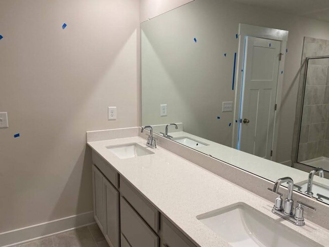 Building Photo - Brand New  home in Simpsonville !! 5 Bedroom and 4 baths in Highland Chase