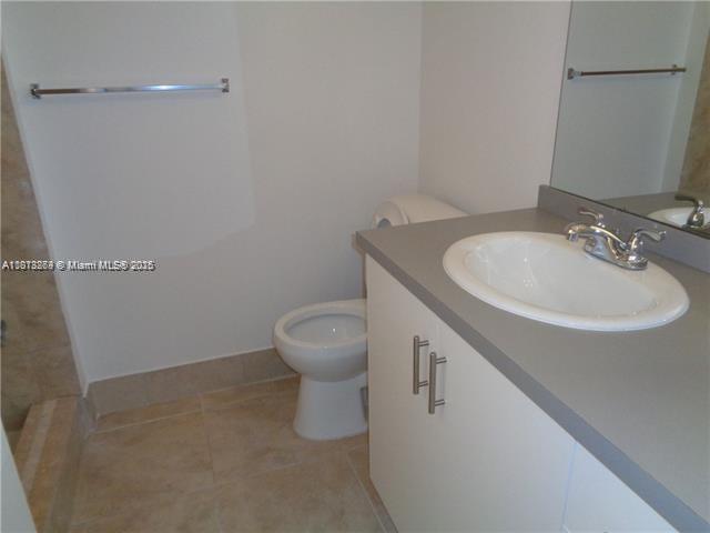 Building Photo - 800 Cypress Park Way