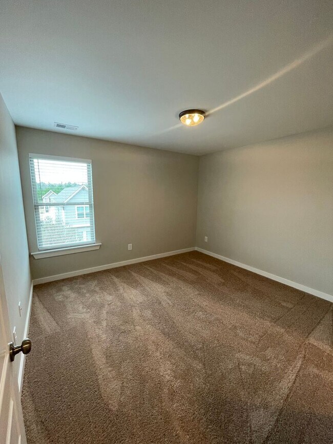 Building Photo - Home for Rent in Calera, AL!!! Available to View Now!!!