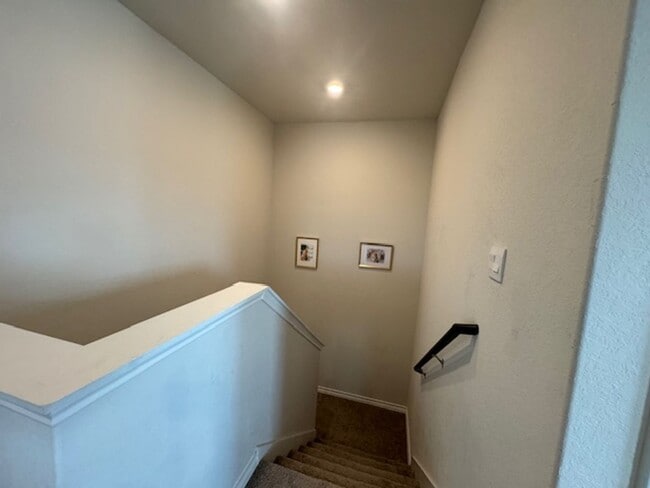 Building Photo - Spacious and Stylish, with over 2,500 sq ft Two-Story Home