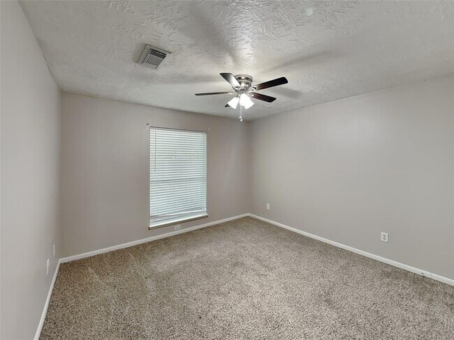 Building Photo - 7010 Grant Dr
