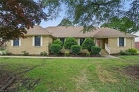 Building Photo - 1724 Hodges Ferry Rd