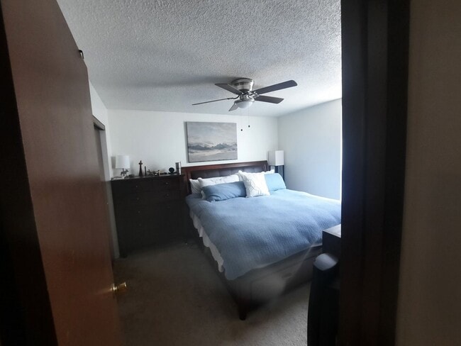 Building Photo - Central a/c & heating | Off-street parking | Close to downtown Golden