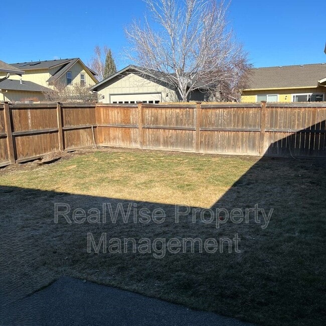Building Photo - 20618 Songbird Ln