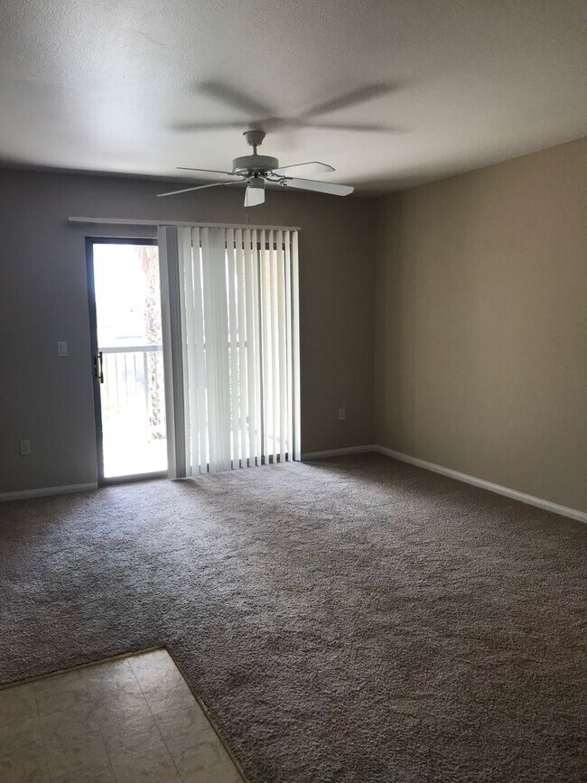 Building Photo - Cozy 1 Bedroom Condo 2nd Floor At Coronado...