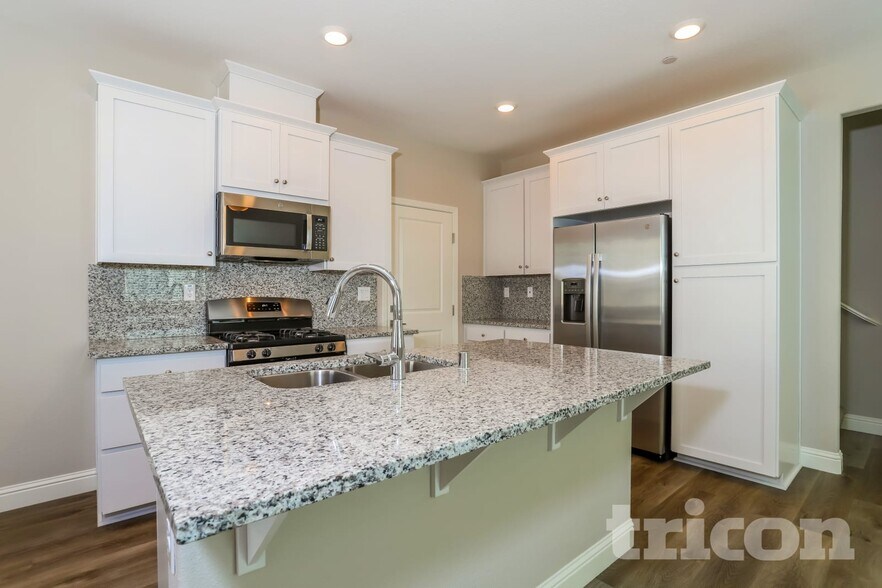 Building Photo - 2628 Miller Run Ln