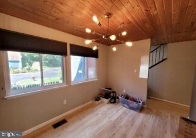 Building Photo - 1415 Greenmont Ct