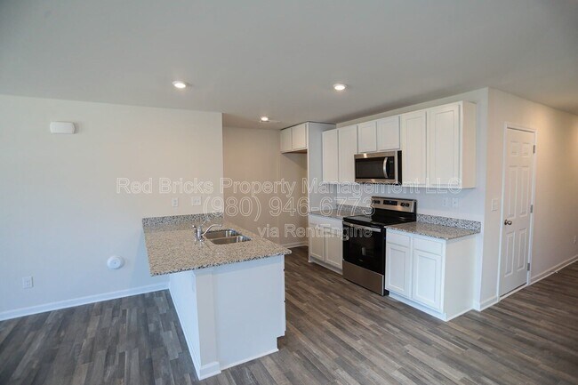 Building Photo - 230 Winston Ln