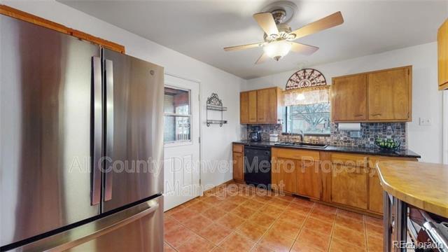 Building Photo - 12098 W Virginia Dr