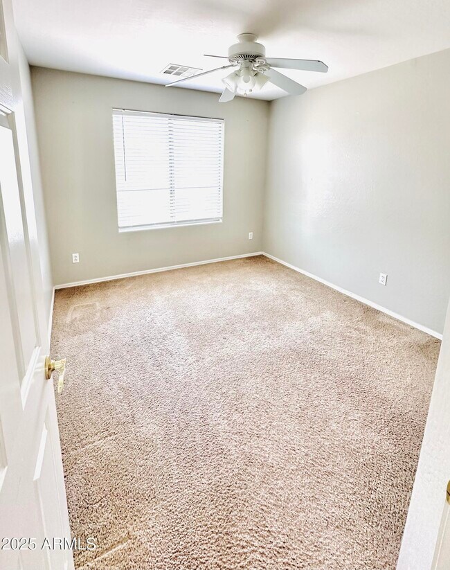 Building Photo - 3288 W Mineral Butte Dr